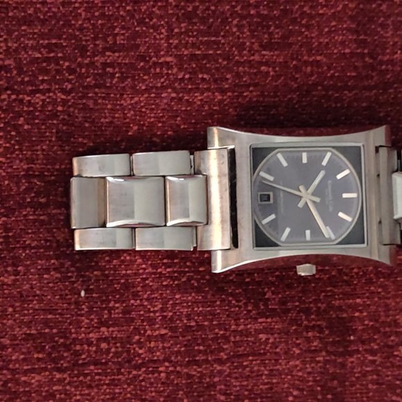 Amaze-Zing (B4) Sale!! #222 Kenneth Cole New York Watch - Picture 4 of 8